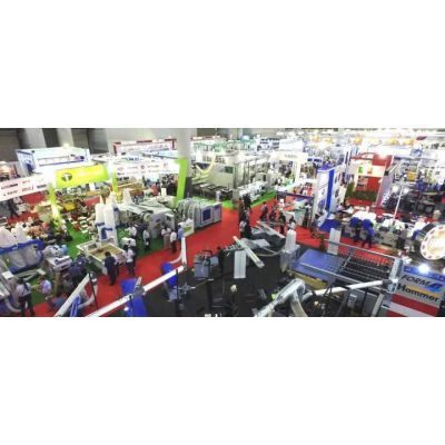 机械及原辅材料在现代工业中的核心地位与协同发展